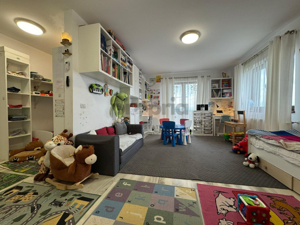 Penthouse de vânzare 4 camere Kron Towers Noua