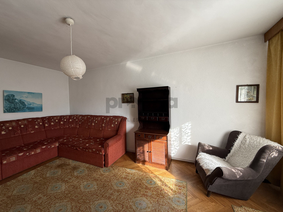 Apartament de închiriat – 3 camere | 2 băi | Bisericii Romane