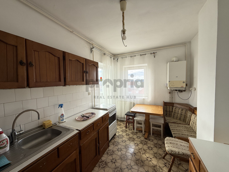 Apartament de închiriat – 3 camere | 2 băi | Bisericii Romane