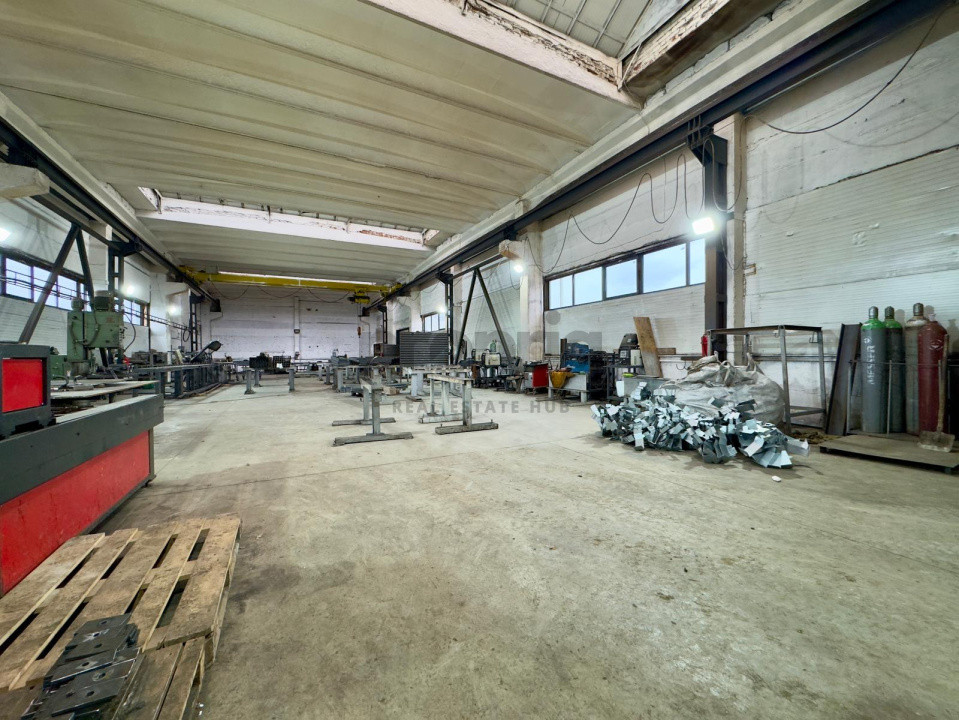 Hală industrială cu anexă birouri de închiriat – Fundătura Hărmanului
