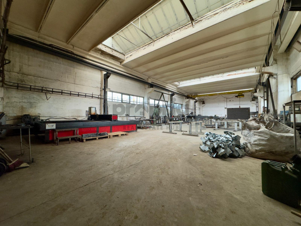 Hală industrială cu anexă birouri de închiriat – Fundătura Hărmanului
