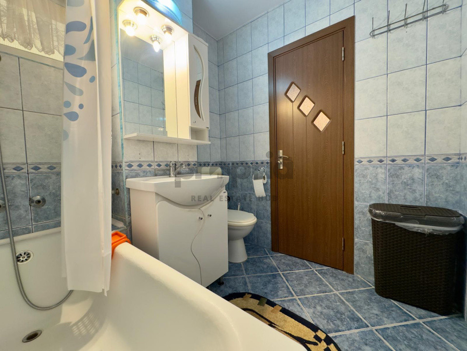 partament 3 camere de închiriat – Răcădău, Str. Aluniș, Brașov