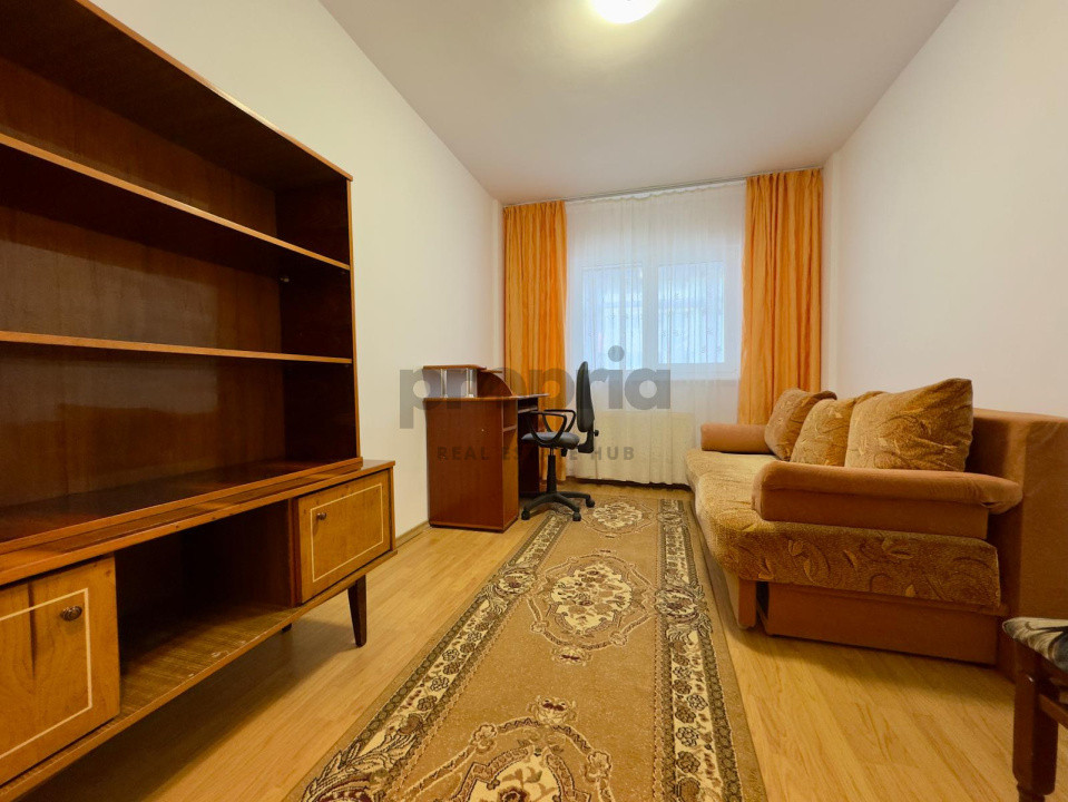 partament 3 camere de închiriat – Răcădău, Str. Aluniș, Brașov