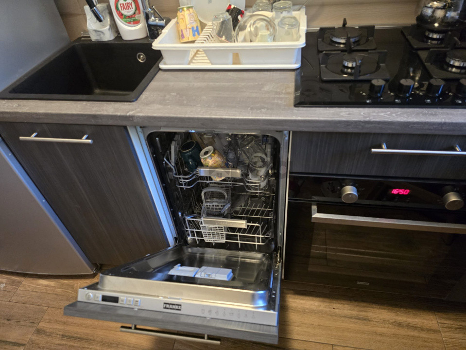 Apartament 2 camere Centrul Civic-Prima inchiriere