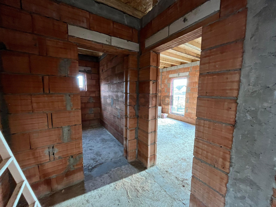 Casă cu teren generos, la marginea Rezervației Lempes