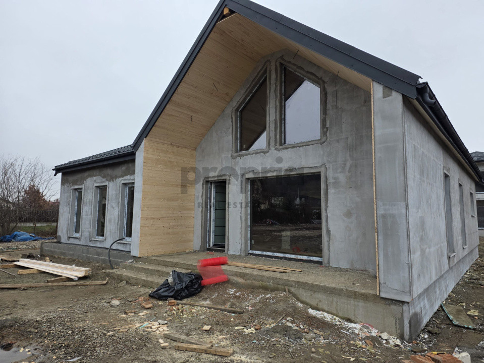 Casă cu teren generos, la marginea Rezervației Lempes