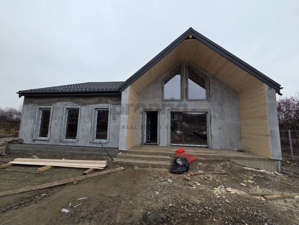 Casă cu teren generos, la marginea Rezervației Lempes