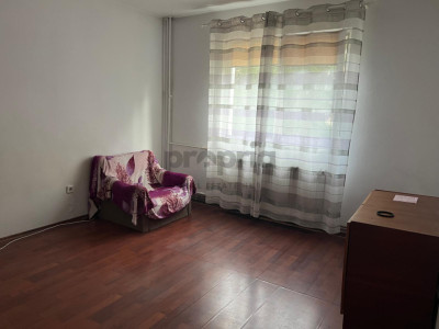 Apartament 3 camere Str. Neptun | Centrală, parcare, etaj 2  | S-E
