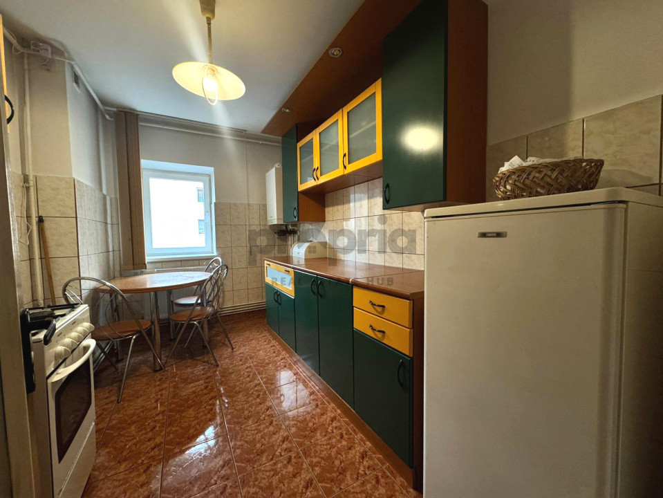 Apartament 2 camere decomandat lângă Opera Brașov • 2 balcoane • parcare & beci