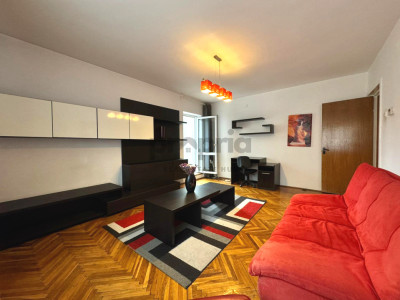 Apartament 2 camere decomandat lângă Opera Brașov • 2 balcoane • parcare & beci