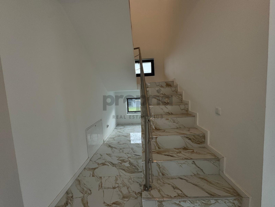  🏡 Casă de vânzare | 5 camere • 3 băi • 415 mp teren | Hărman