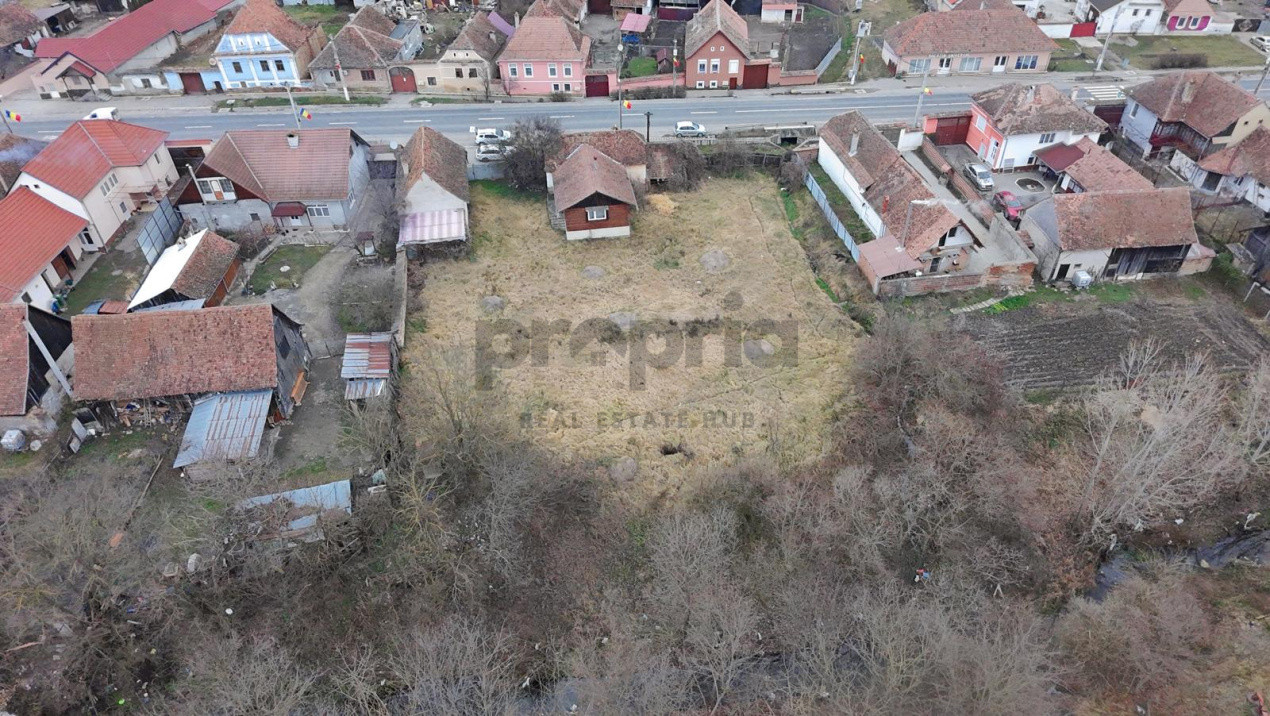 2 CASE + TEREN GENEROS | BUNESTI- LA DOAR 7 KM DE VISCRI - PATRIMONIU UNESCO