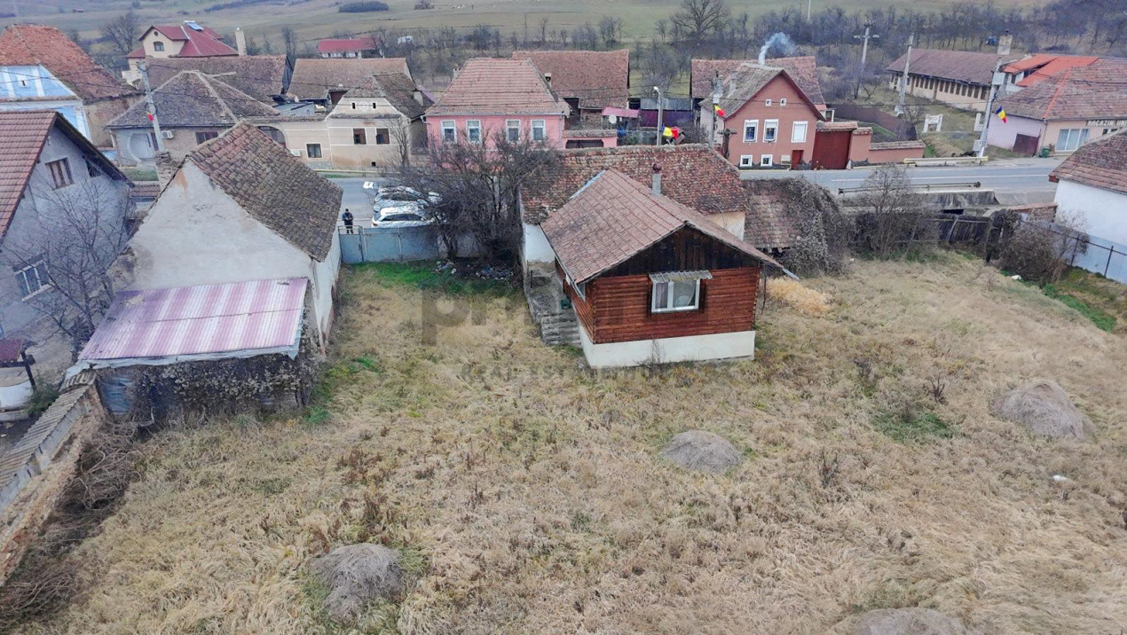 2 CASE + TEREN GENEROS 1885 MP - LA DOAR 7 KM DE VISCRI - PATRIMONIU UNESCO