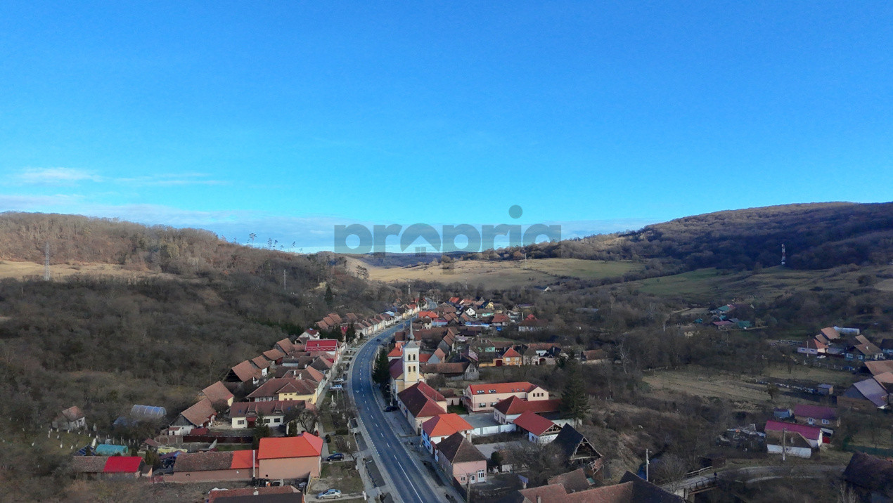 2 CASE + TEREN GENEROS 1885 MP - LA DOAR 7 KM DE VISCRI - PATRIMONIU UNESCO