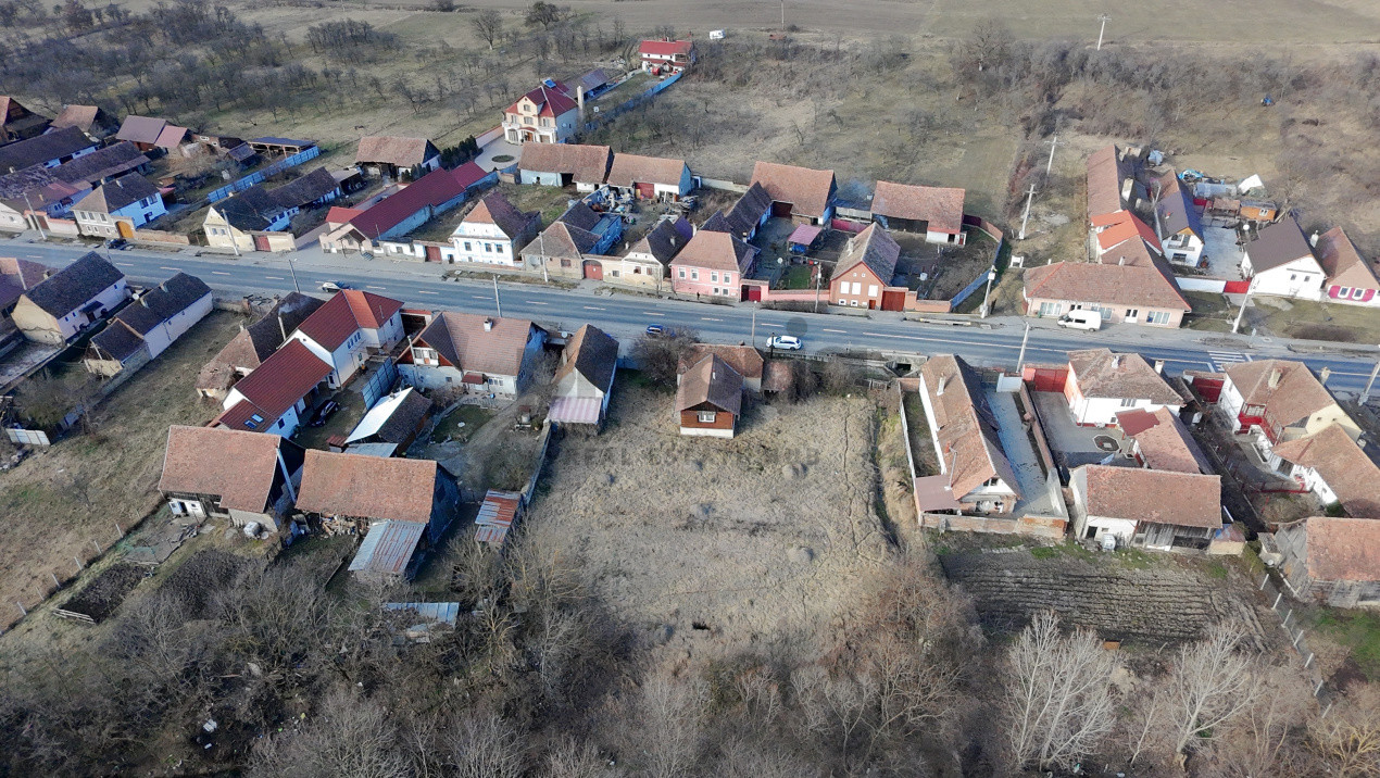 2 CASE + TEREN GENEROS 1885 MP - LA DOAR 7 KM DE VISCRI - PATRIMONIU UNESCO