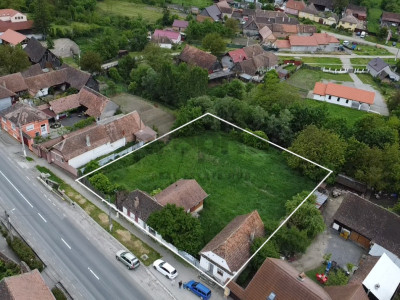 2 CASE + TEREN GENEROS | BUNESTI- LA DOAR 7 KM DE VISCRI - PATRIMONIU UNESCO