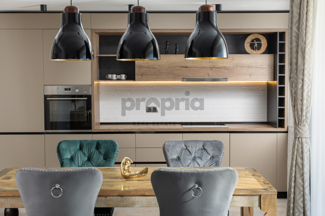 Penthouse lux Coresi – Pet Friendly, 4 camere