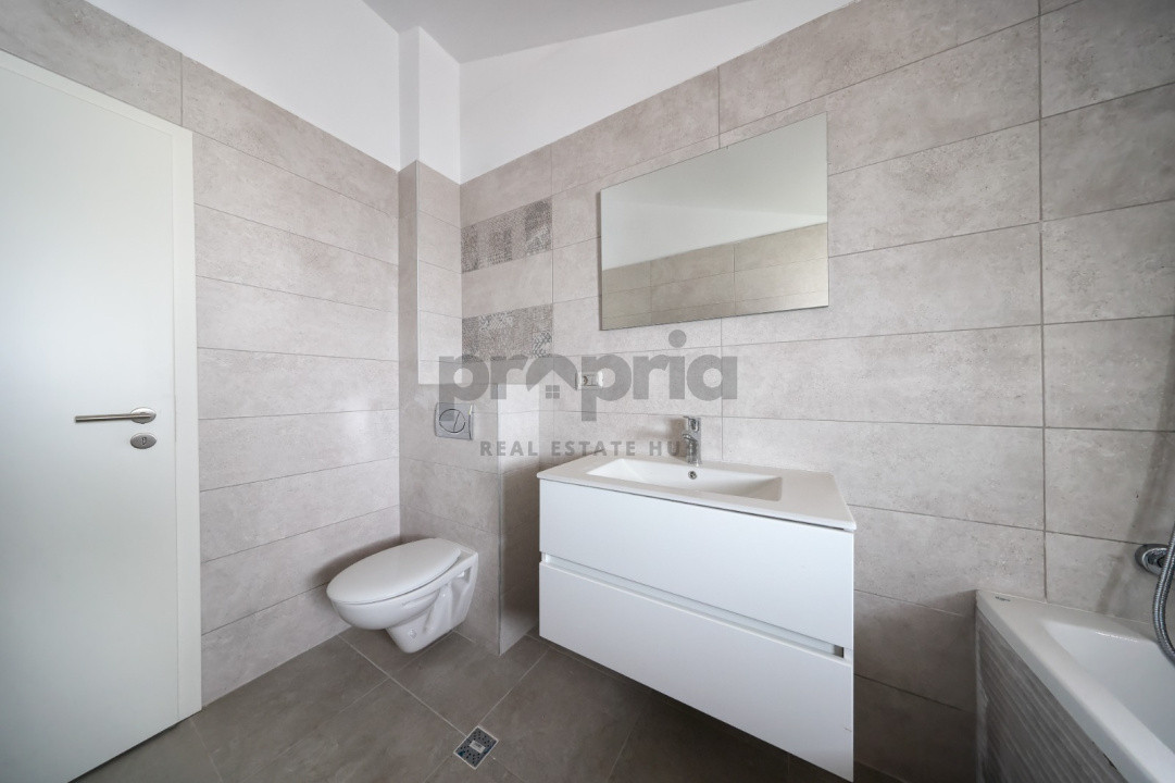 GARSONIERĂ ÎNALTĂ-INTRARE SÂNPETRU - LÂNGĂ STREET MALL + PARCARE