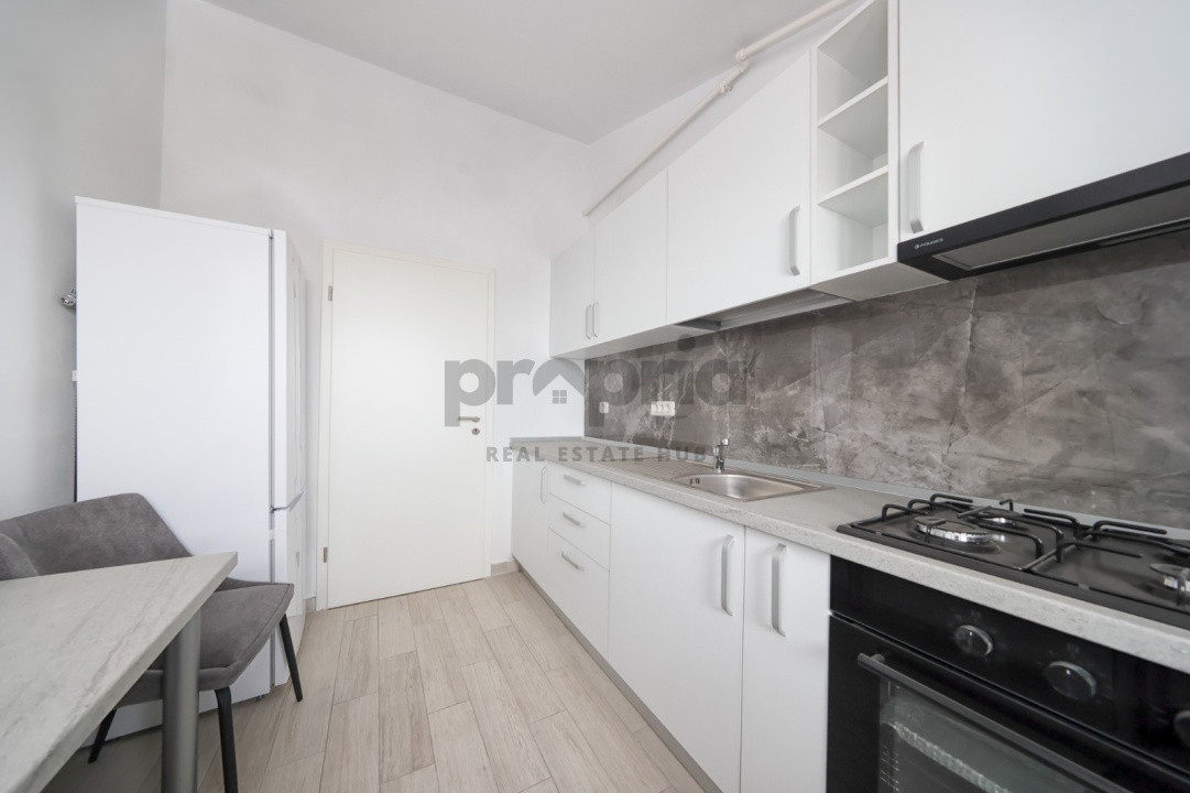 GARSONIERĂ NOUĂ-INTRARE SÂNPETRU - LÂNGĂ STREET MALL + PARCARE