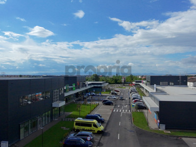 GARSONIERĂ NOUĂ-INTRARE SÂNPETRU - LÂNGĂ SÂNPETRU SHOP PARK+ PARCARE