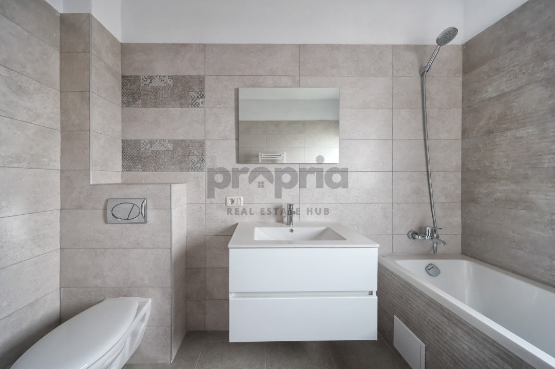 GARSONIERĂ NOUĂ - INTRARE SÂNPETRU - LÂNGĂ STREET MALL + PARCARE