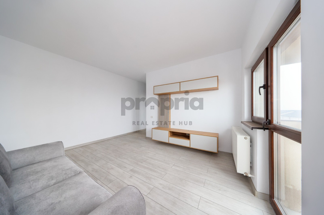 REZERVATĂ - GARSONIERĂ NOUĂ - INTRARE SÂNPETRU - LÂNGĂ STREET MALL + PARCARE