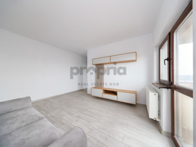 GARSONIERĂ NOUĂ - INTRARE SÂNPETRU - LÂNGĂ STREET MALL + PARCARE