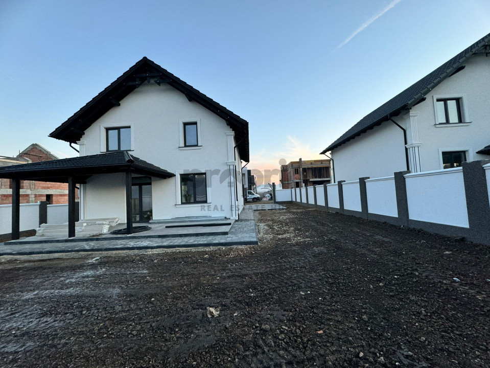 DEZVOLTATOR-ULTIMA Casa 4 camere, 500 mp curte 