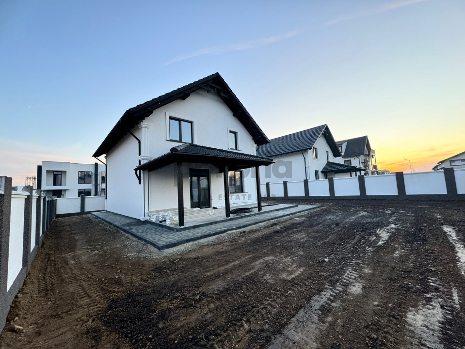 DEZVOLTATOR-ULTIMA Casa 4 camere, 500 mp curte 