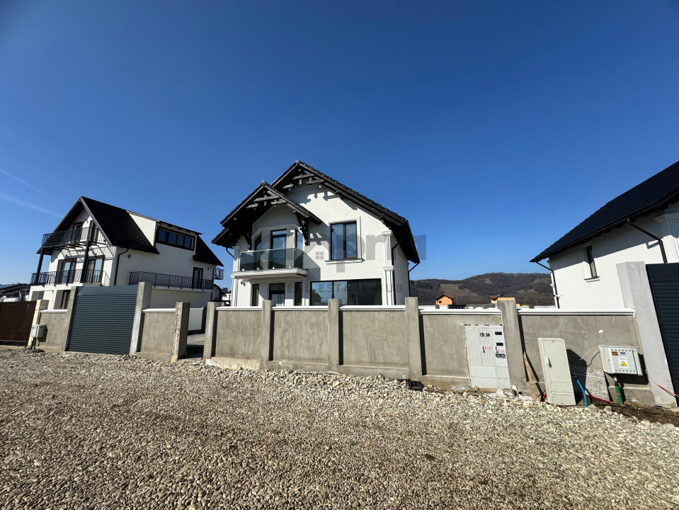 DEZVOLTATOR-ULTIMA Casa 4 camere, 500 mp curte 