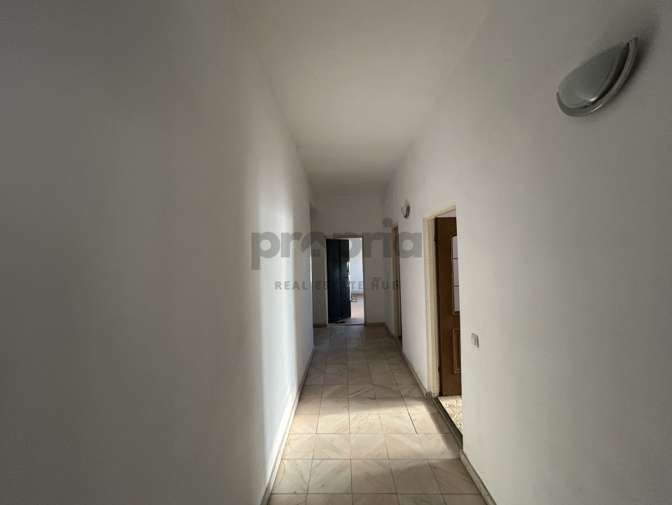 IMOBIL CU MULTIPLE DESTINAȚII - PRETABIL INVESTIȚIE - ORAȘ RUPEA