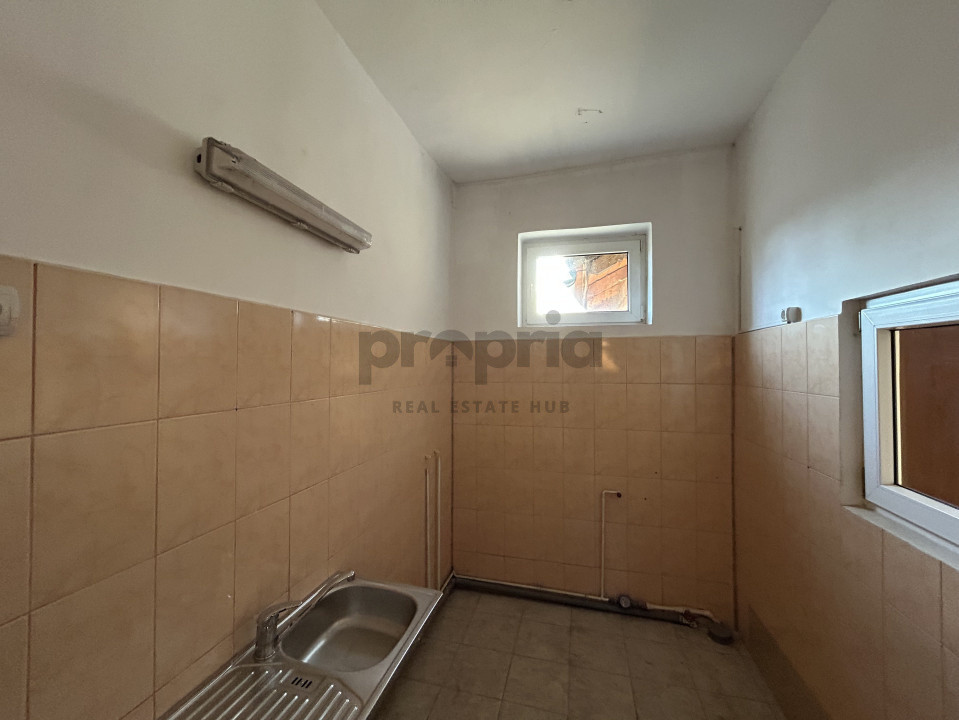 IMOBIL CU MULTIPLE DESTINAȚII - PRETABIL INVESTIȚIE - ORAȘ RUPEA