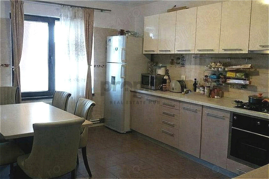 Vilă de lux de vânzare – Cartier Rezidențial Primăverii, Sânpetru