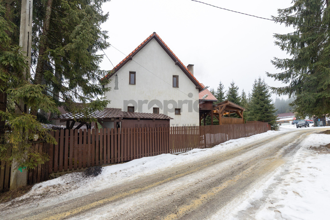 CABANĂ/PENSIUNE/CASĂ DE VACANȚĂ – SÂNTIMBRU-BĂI, HARGHITA 