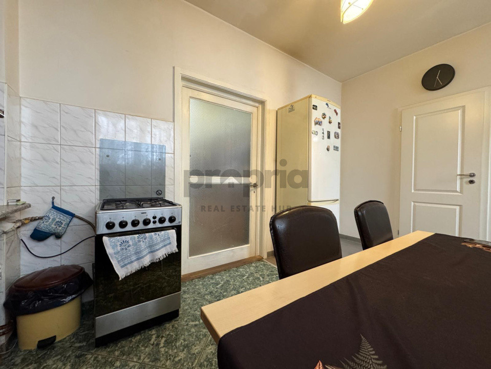 Apartament 2 camere decomandat de vânzare – Str. 9 Mai, Brașov