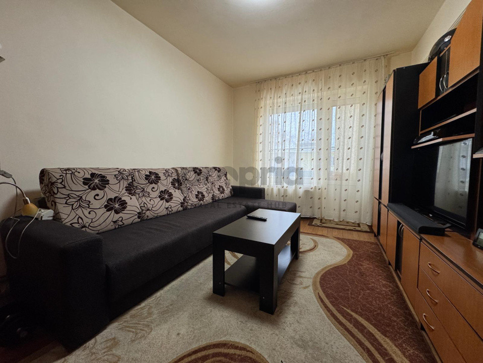 Apartament 2 camere decomandat de vânzare – Str. 9 Mai, Brașov