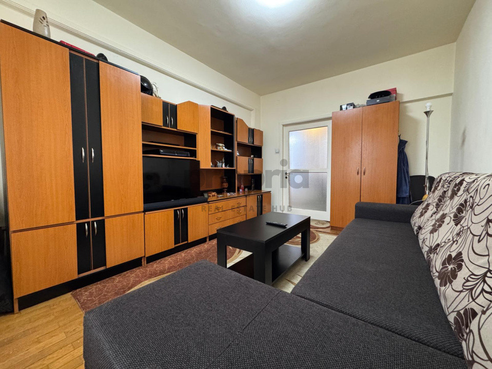 Apartament 2 camere decomandat de vânzare – Str. 9 Mai, Brașov