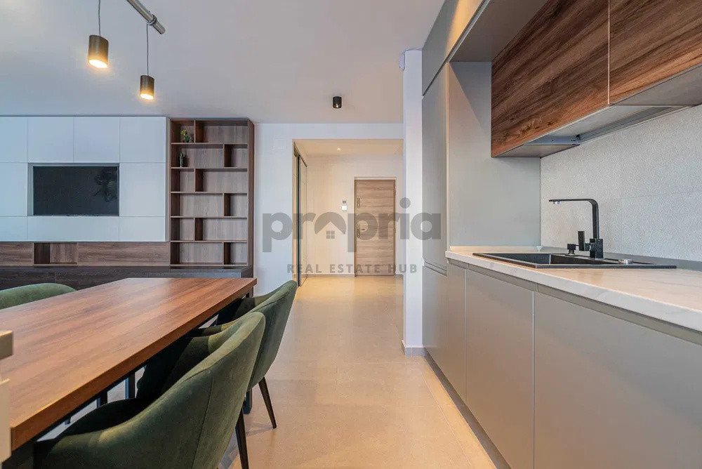 APARTAMENT PREMIUM URBAN CORESI + PARCARE SUBTERANA + BOXĂ