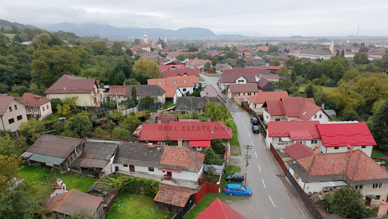 CASĂ SPAȚIOASĂ ÎN MUNICIPIUL SĂCELE | STR.UNIRII 