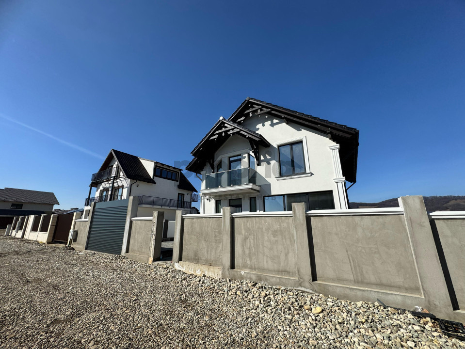 Casa 4 camere, 500 mp curte 