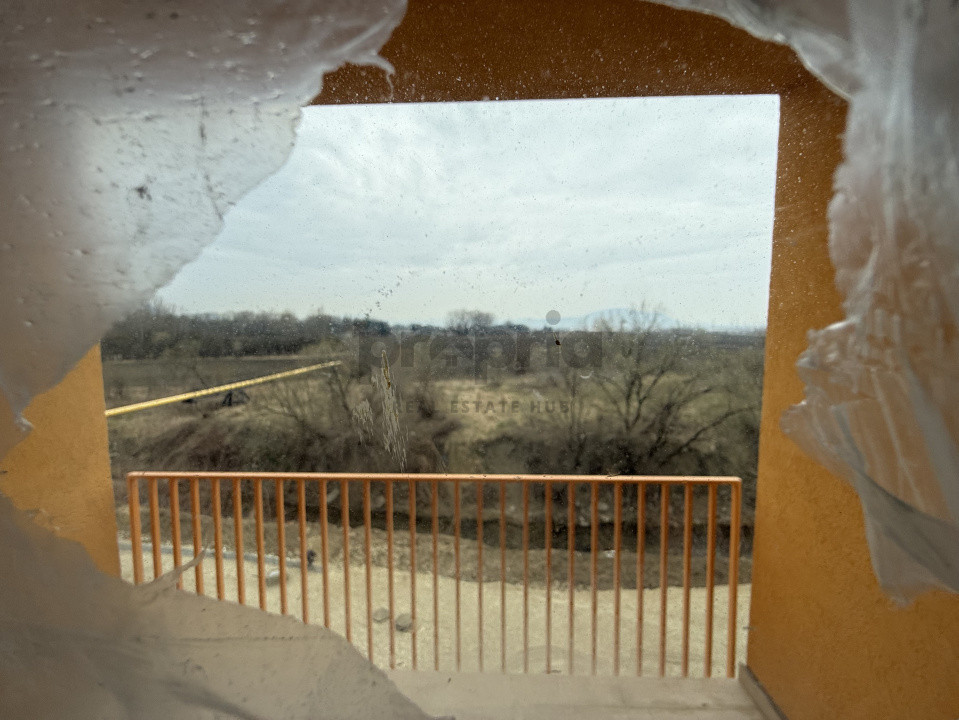 84 MP UTILI  Apartament 3 camere NR.34 + PARCARE INCLUSĂ 