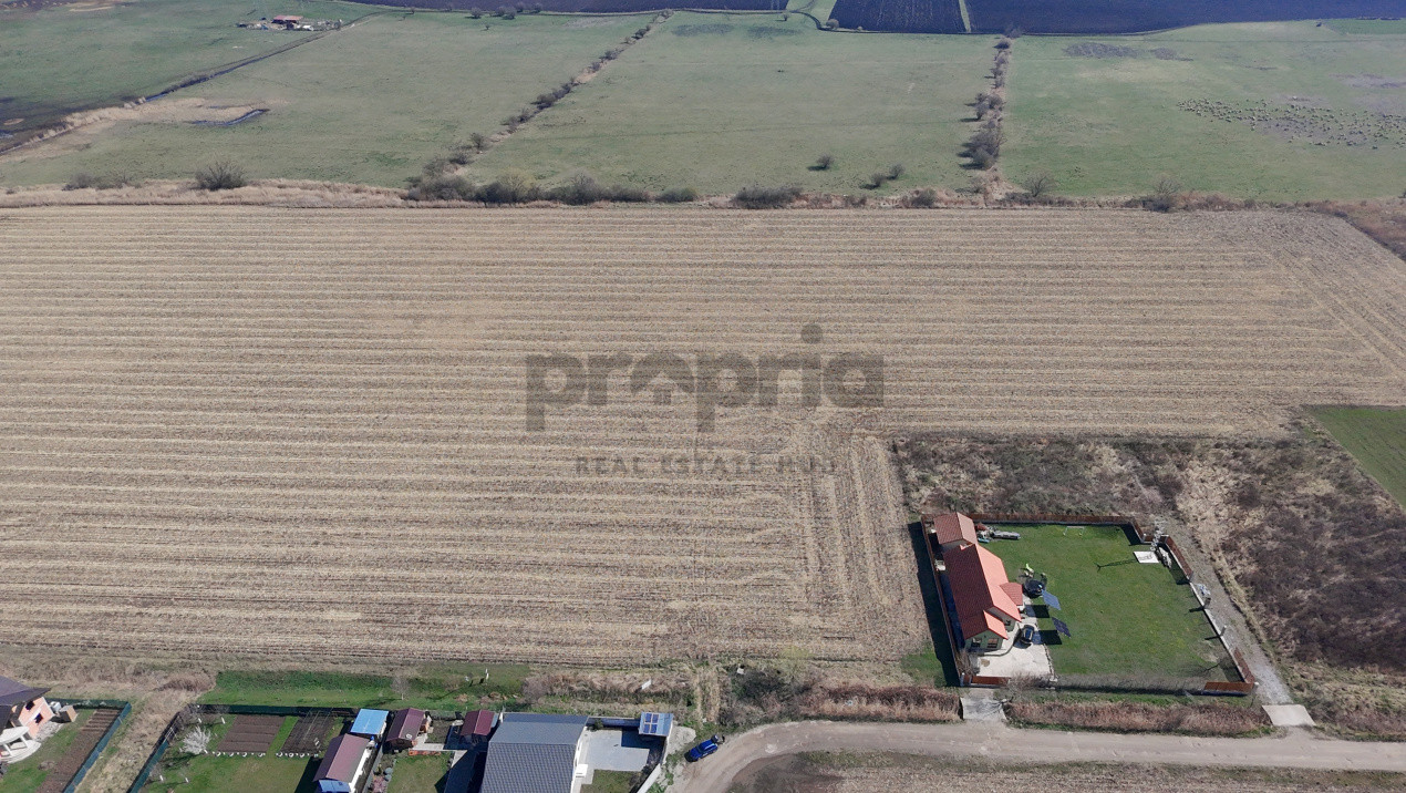 TEREN CU POTENȚIAL -LOCALIZAT LA INTERSECȚIA DRUMUL CU PLOPI -CASTELULUI -CRANGU