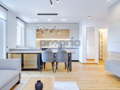APARTAMENT PREMIUM URBAN PLAZA + PARCARE  + BOXĂ  | DISPONIBIL DIN 1 IUNIE