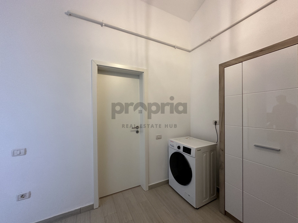 GARSONIERĂ LÂNGĂ VIITORUL STREET MALL INTRARE SÂNPETRU