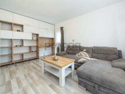 APARTAMENT INTRARE SÂNPETRU - LÂNGĂ MALL - MOBILAT + PARCARE PRIVATĂ