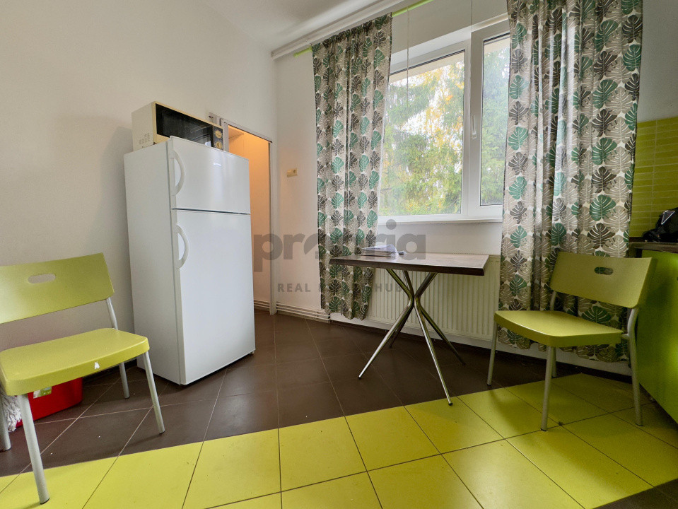 Apartament 2 camere de vânzare – Brașov, Centru Civic, Str. 9 Mai