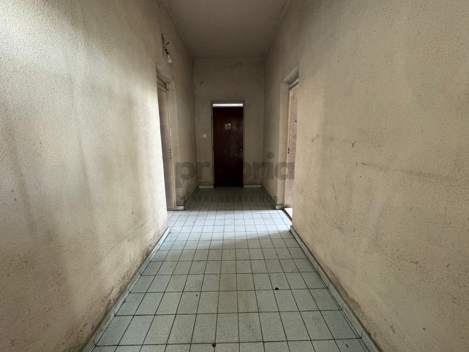 Hală de închiriat – 550 mp | Brașov, str. Plugarilor
