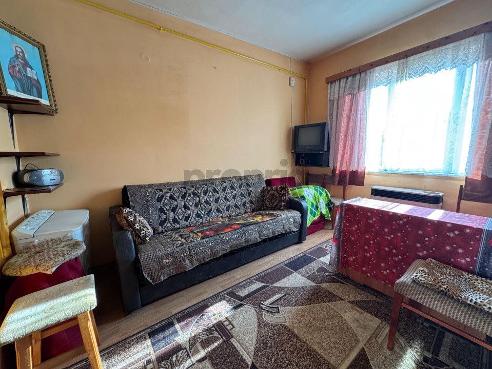 Garsonieră de Vânzare în Noua – Etaj 3, Complet Mobilată și Utilată