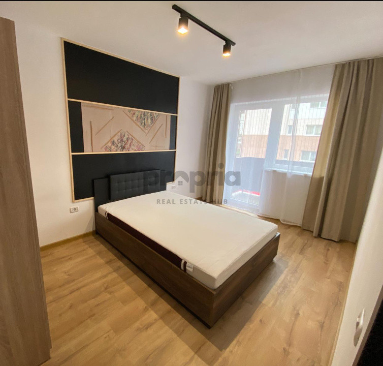 Apartament 3 camere complet mobilat – cu 3 terase și contract închiriere 