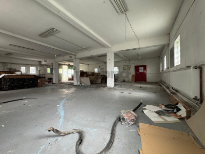 Spațiu comercial și industrial de închiriat – 350 mp, Craiter, Brașov